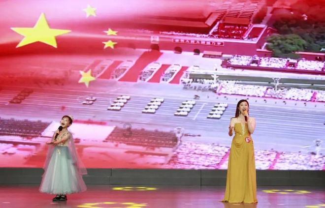 探索宇宙人也喜欢大熊猫?国宝曾风靡日本,奥特曼导演也赶潮流,发现未知世界!