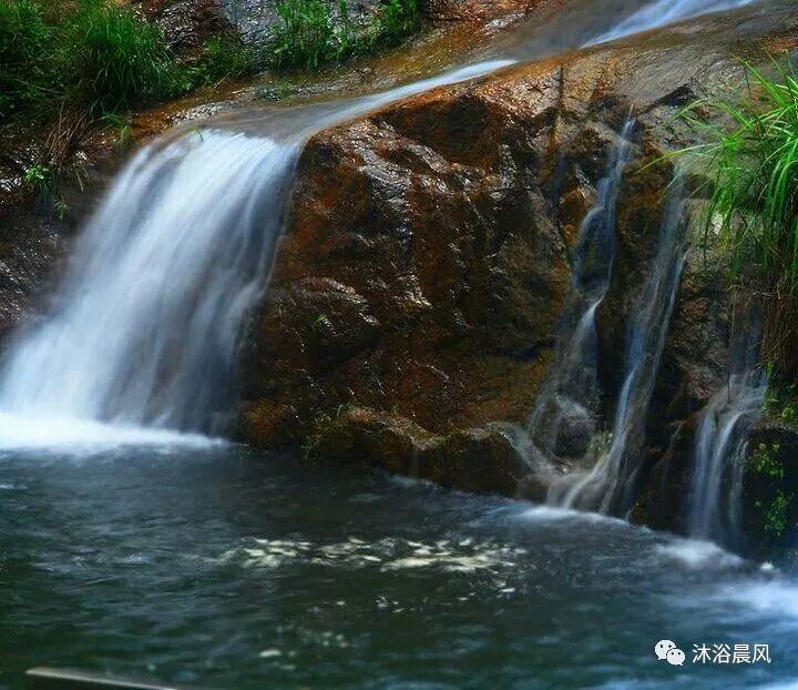 小猫钓鱼游戏龙王版有船